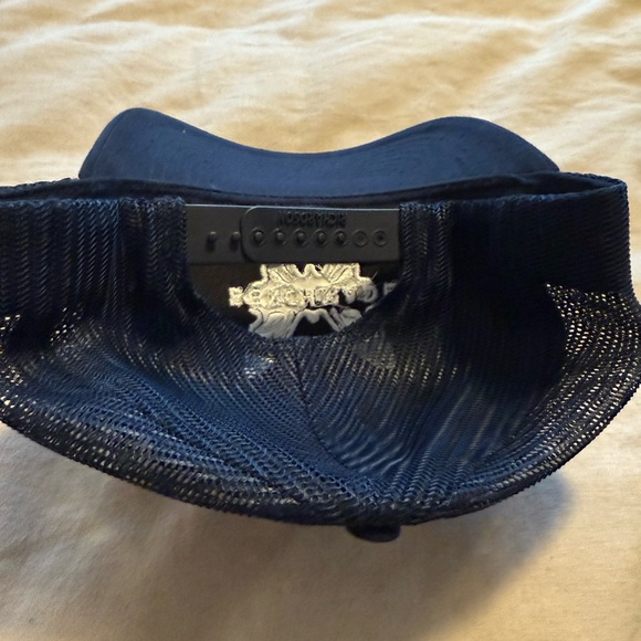 Benchmade hat - Picture 2 of 3